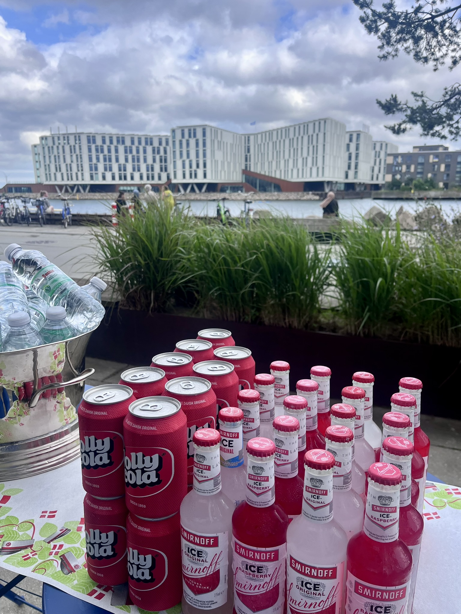 ideer til studenterk�rsel r�d hvide drinks