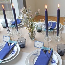 Sand/lys h�r stoflignende bordl�ber 0,40 x 24 m.