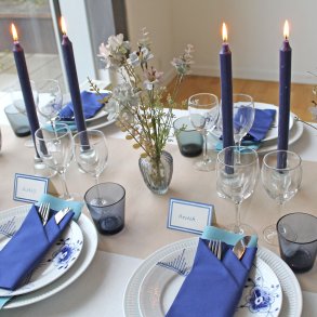 Sand/lys h�r stoflignende bordl�ber 0,40 x 24 m.