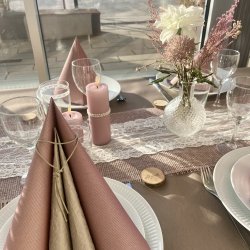 H�r/taupe servietter med embossede blade, frokoststr. 16 stk.