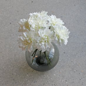 Dahlia silkeblomst, hvid 35 cm. 