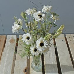 Black eye kunstig silkeblomst, stilk med 4 hoveder 60 cm.