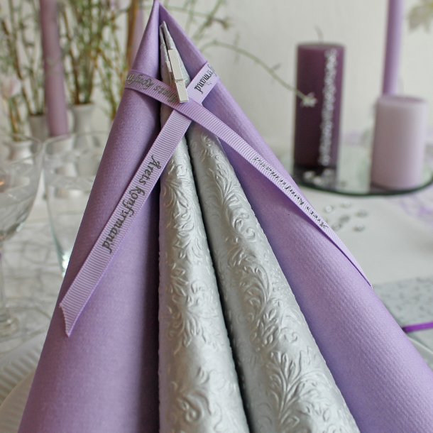 �rets konfirmandb�nd lyslilla med s�lvtryk 20 meter