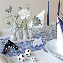 Bl�/hvid stribet bordkort fra Caspari, 8 stk.