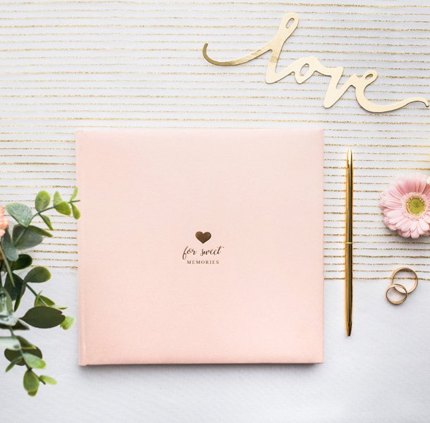 G�stebog, 'For sweet memories'