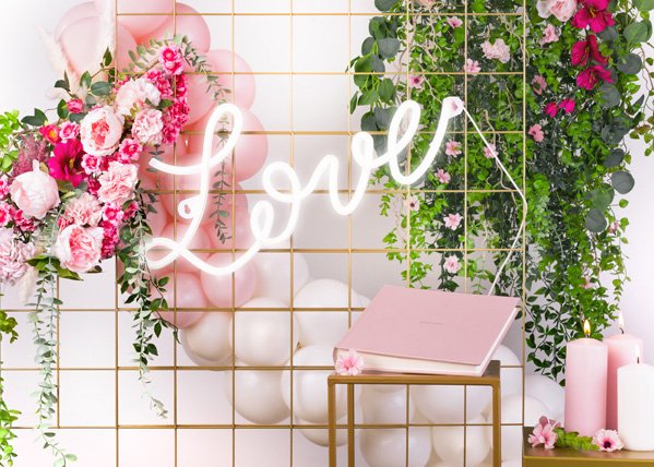 G�stebog. Gammelrosa metallic, obs 60 sider