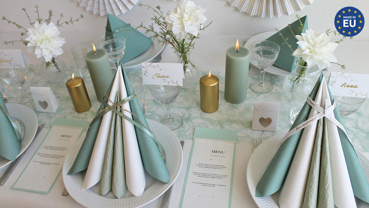 inspiration borddækning sage støvgrøn og guld